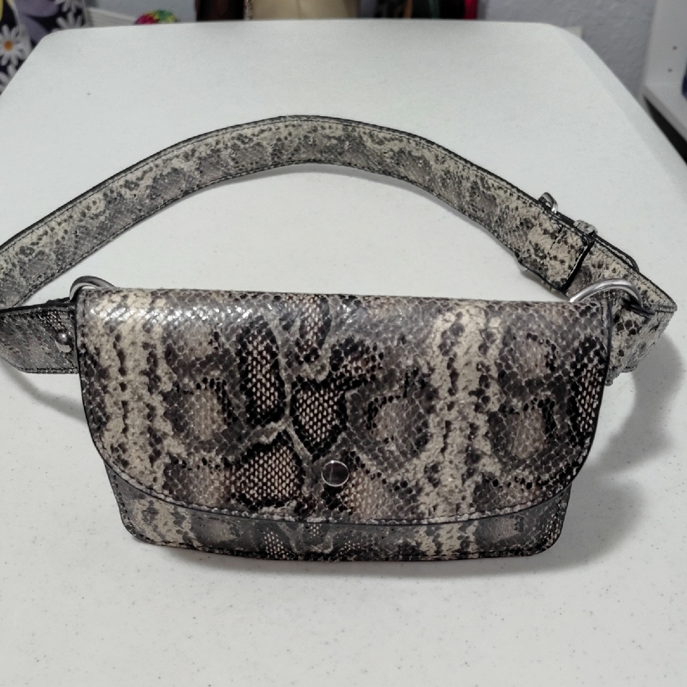 Snake-Print Leather Belt Bag - Neutral Python